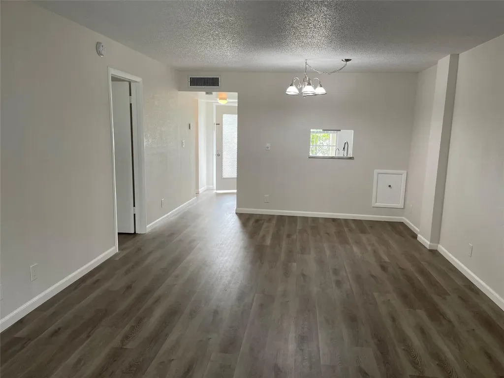 3099 NW 48th Avenue Lauderdale Lakes FL 33313