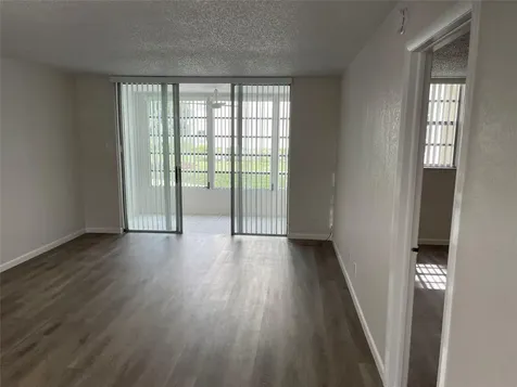 3099 NW 48th Avenue Lauderdale Lakes FL 33313