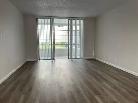 3099 NW 48th Avenue Lauderdale Lakes FL 33313
