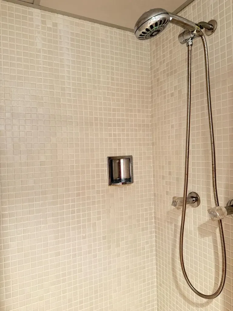 276 Saxony F Delray Beach FL 33446