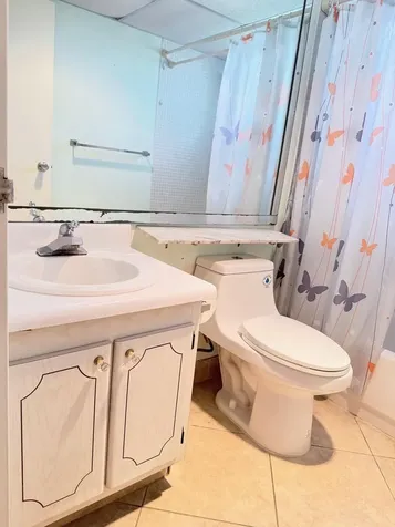 276 Saxony F Delray Beach FL 33446