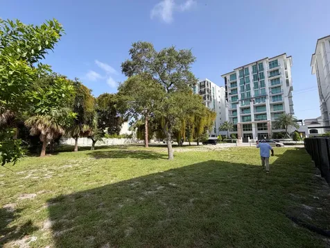 450-468 E Royal Palm Road Boca Raton FL