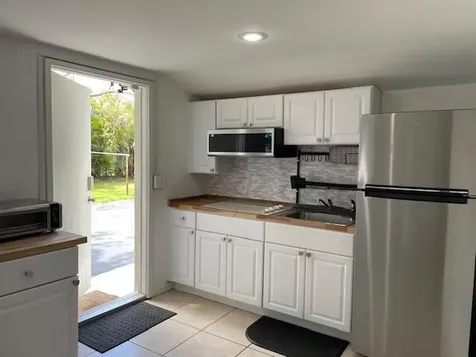 821 SW 13th Court Pompano Beach FL 33060