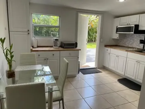 821 SW 13th Court Pompano Beach FL 33060