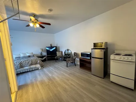 4210 NW 43rd Street Lauderdale Lakes FL 33319