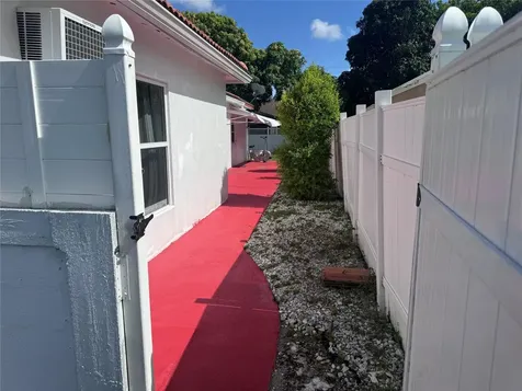 4210 NW 43rd Street Lauderdale Lakes FL 33319