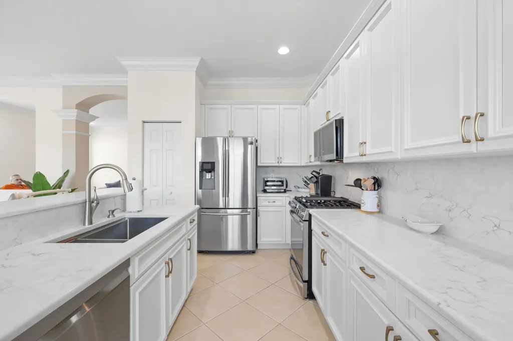 396 NW Springview Loop Port St Lucie FL 34986