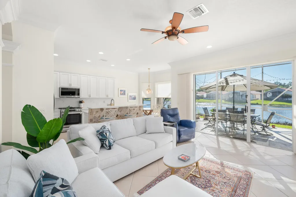 396 NW Springview Loop Port St Lucie FL 34986