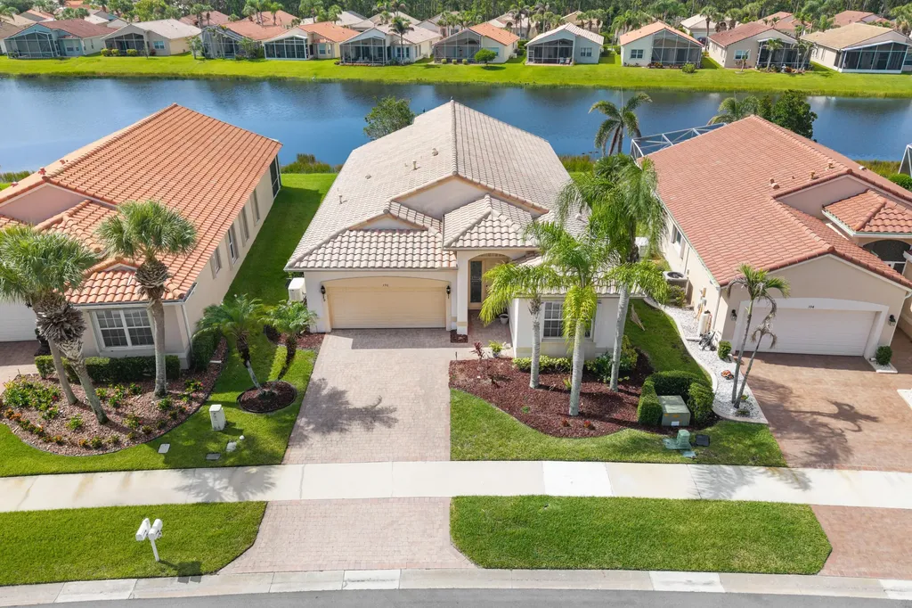 396 NW Springview Loop Port St Lucie FL 34986