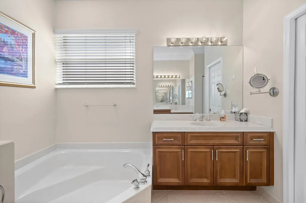 396 NW Springview Loop Port St Lucie FL 34986