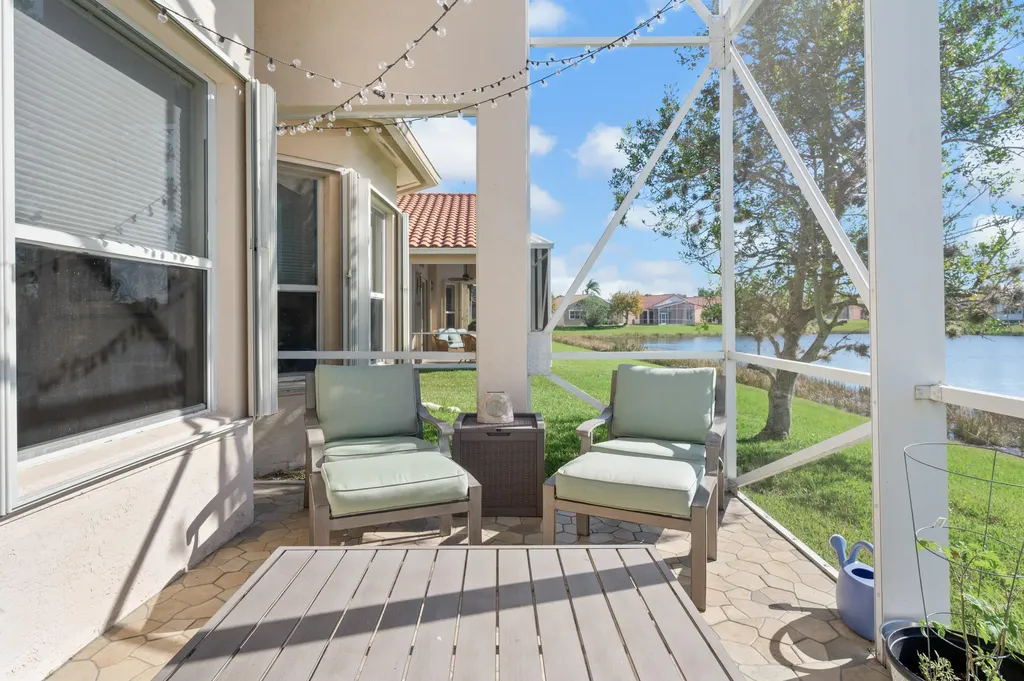 396 NW Springview Loop Port St Lucie FL 34986