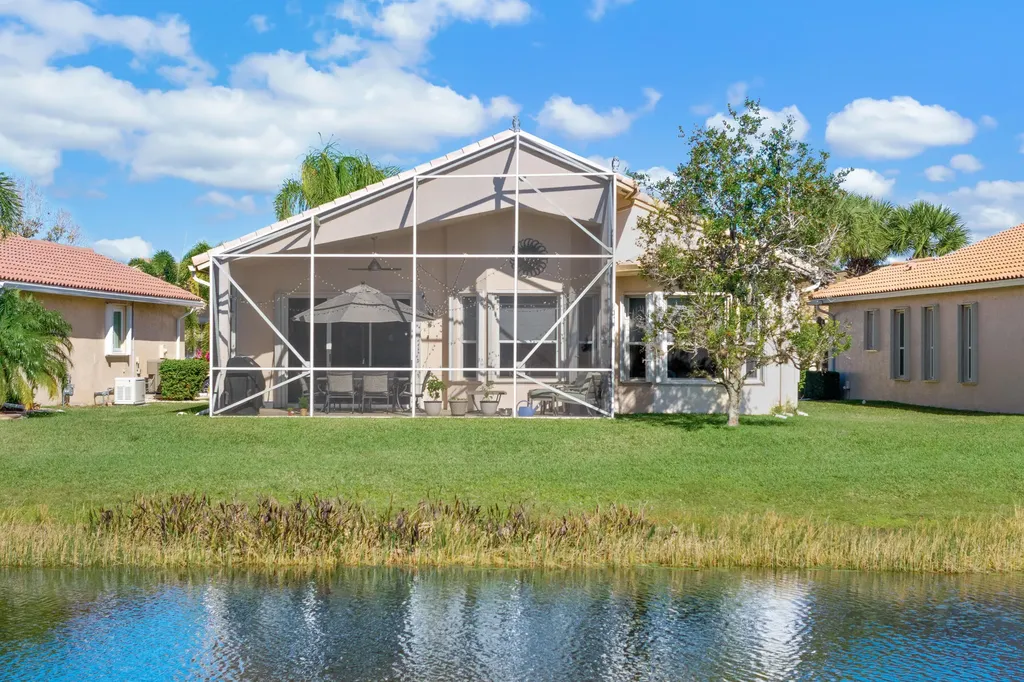 396 NW Springview Loop Port St Lucie FL 34986