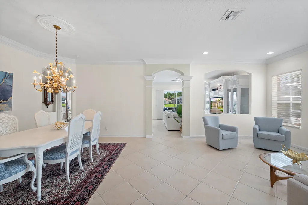 396 NW Springview Loop Port St Lucie FL 34986