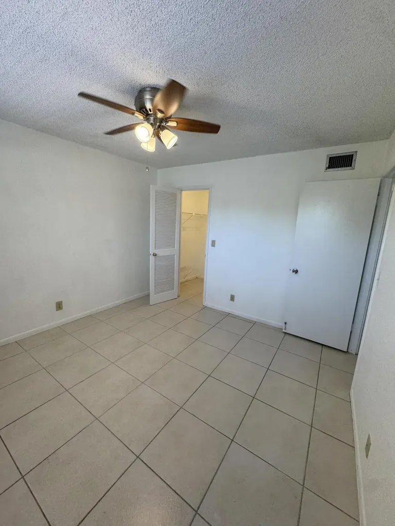 610 SE 2nd Avenue Deerfield Beach FL 33441