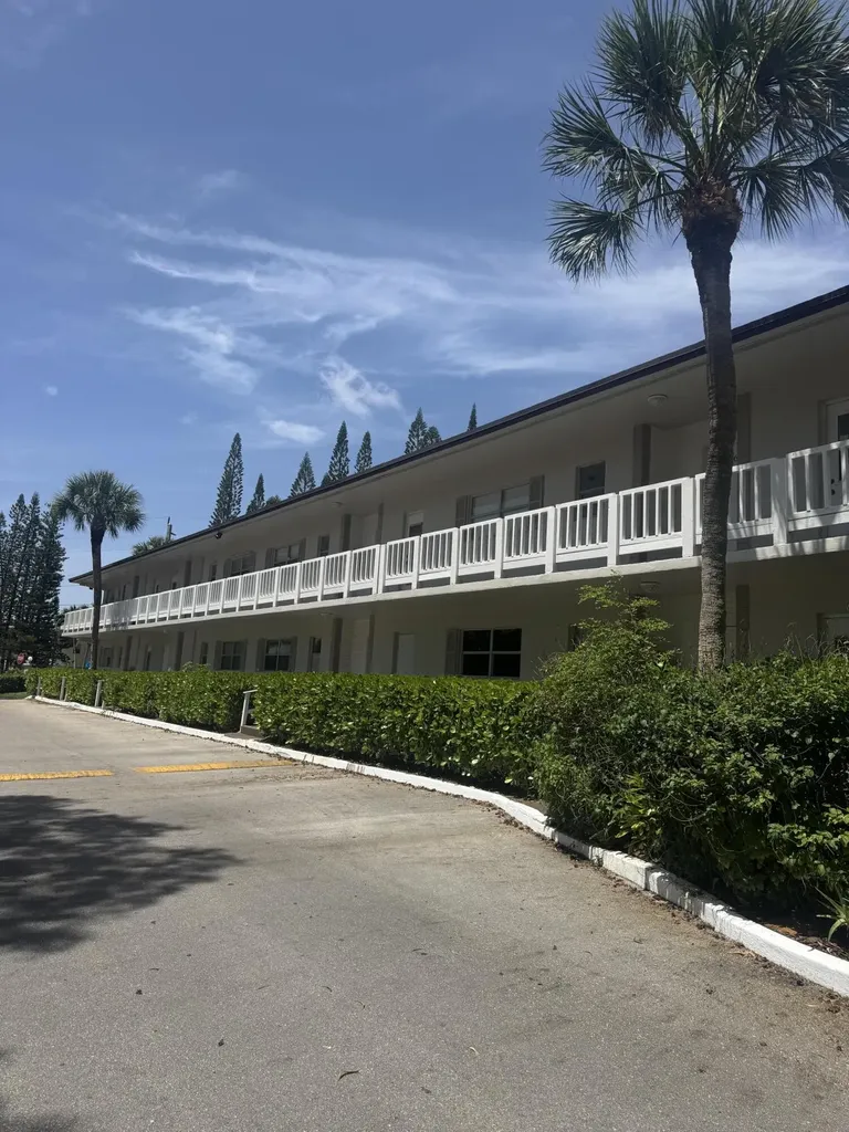 610 SE 2nd Avenue Deerfield Beach FL 33441
