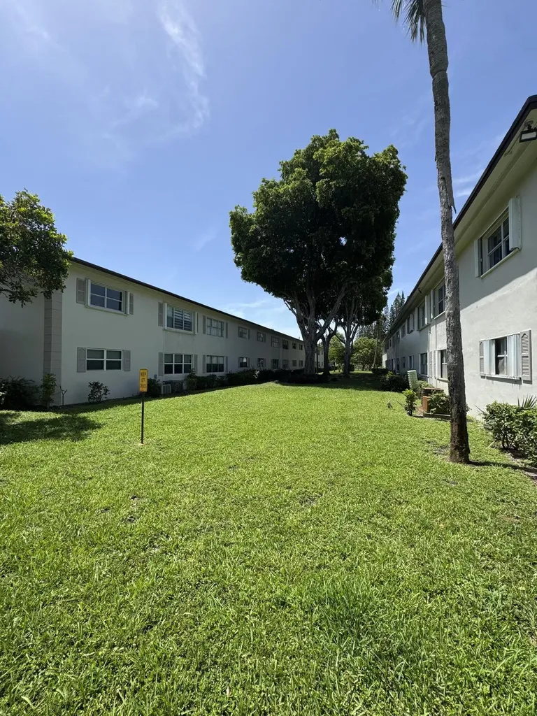 610 SE 2nd Avenue Deerfield Beach FL 33441
