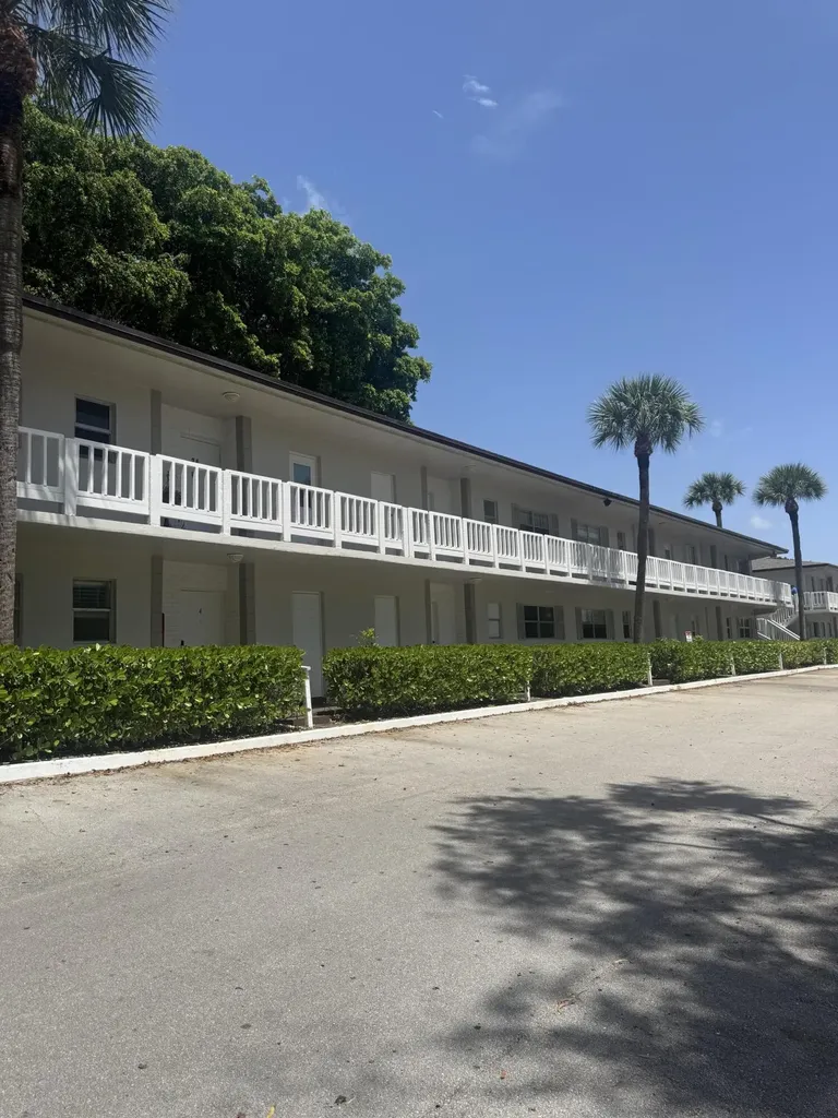 610 SE 2nd Avenue Deerfield Beach FL 33441