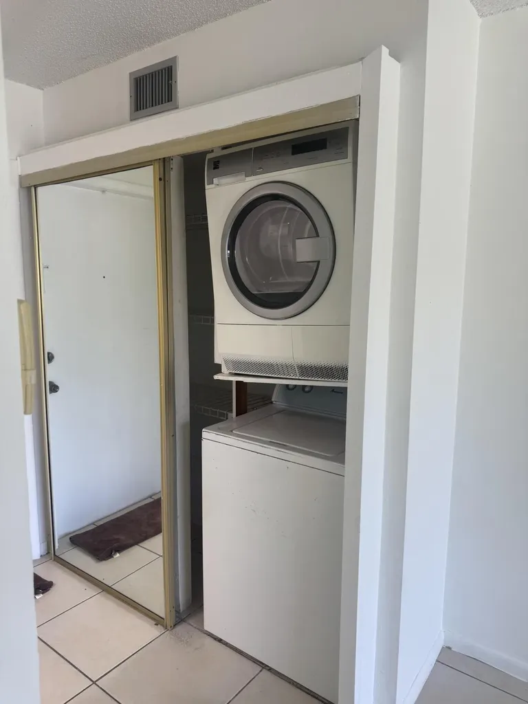 610 SE 2nd Avenue Deerfield Beach FL 33441