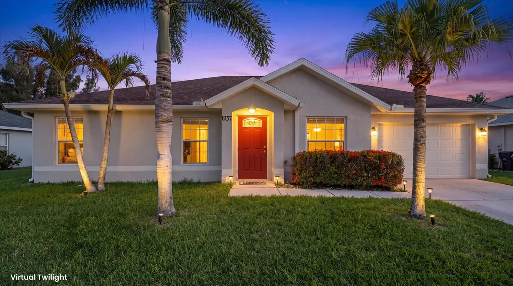 1237 SW Granville Avenue Port St Lucie FL 34953