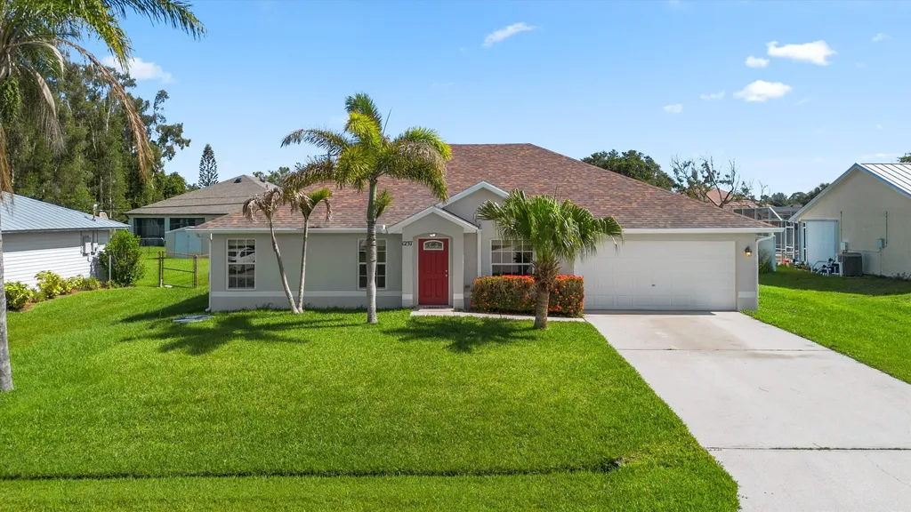 1237 SW Granville Avenue Port St Lucie FL 34953