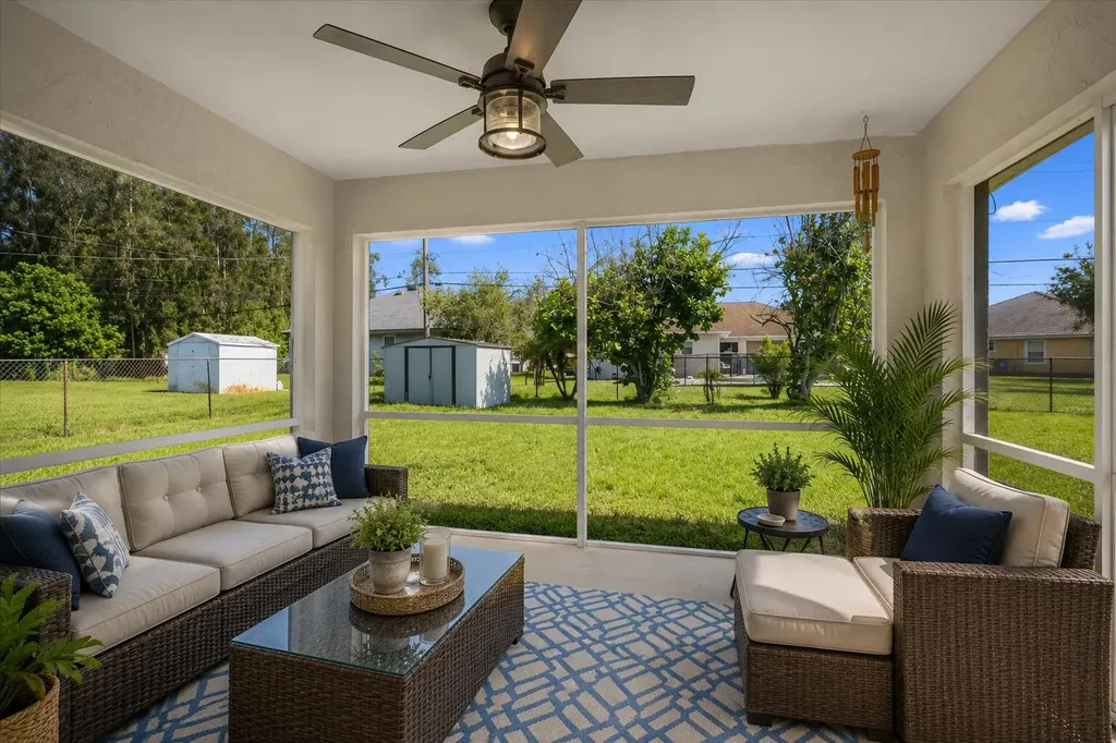 1237 SW Granville Avenue Port St Lucie FL 34953