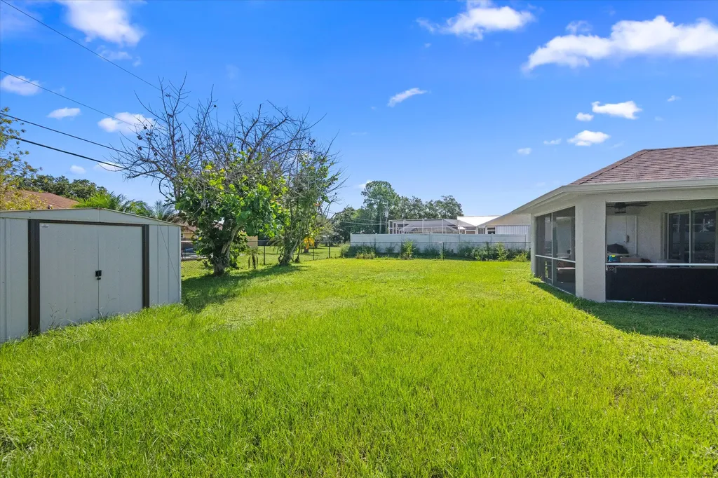 1237 SW Granville Avenue Port St Lucie FL 34953