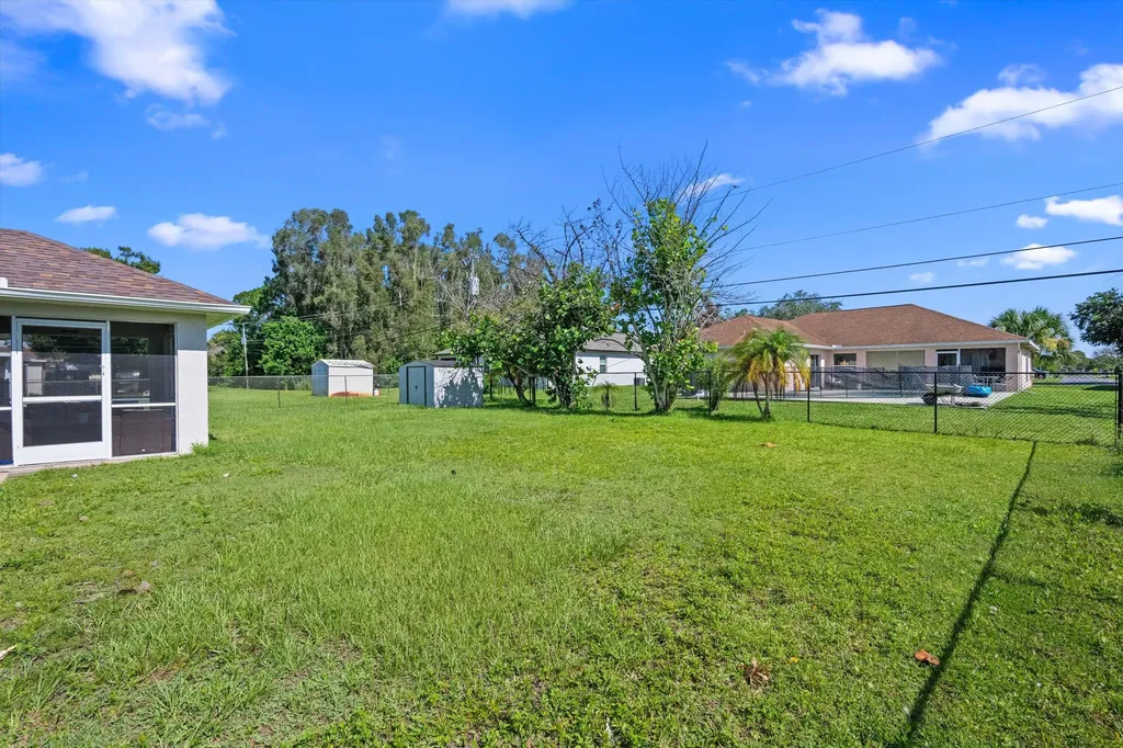 1237 SW Granville Avenue Port St Lucie FL 34953