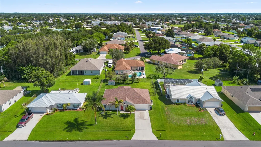 1237 SW Granville Avenue Port St Lucie FL 34953