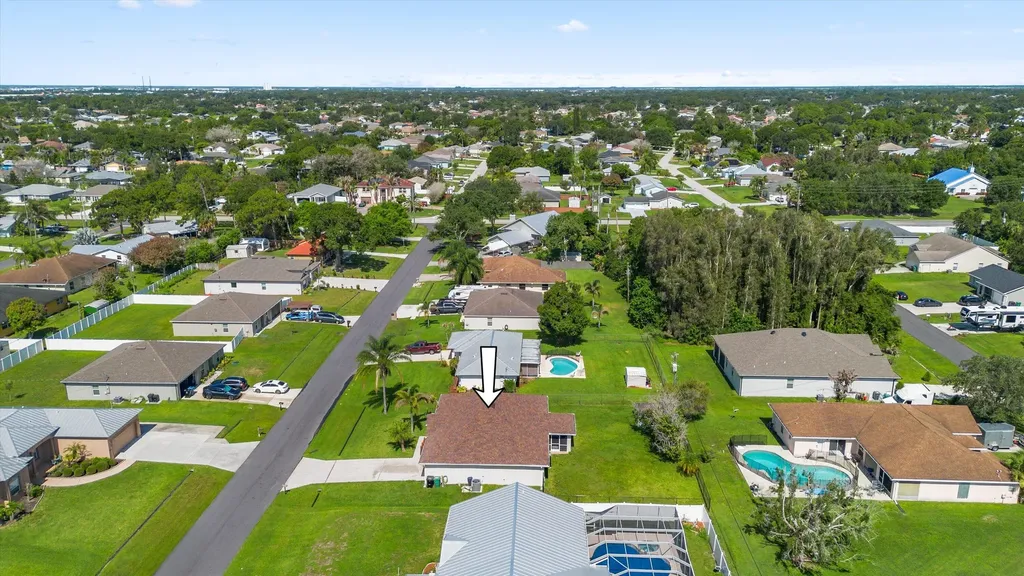 1237 SW Granville Avenue Port St Lucie FL 34953