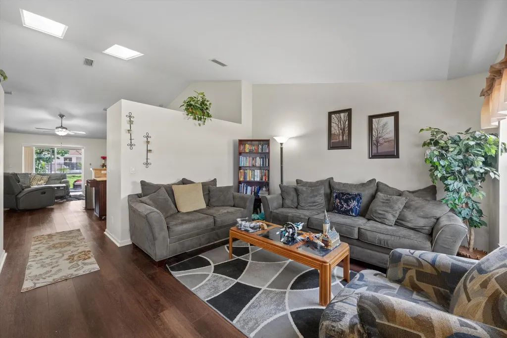 1237 SW Granville Avenue Port St Lucie FL 34953