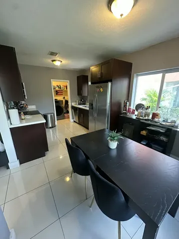 11150 Peachtree Drive Miami FL 33161
