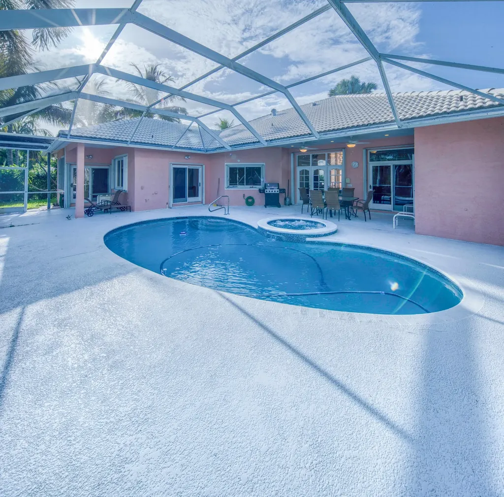1870 Mediterranean Road W Lake Clarke Shores FL 33406