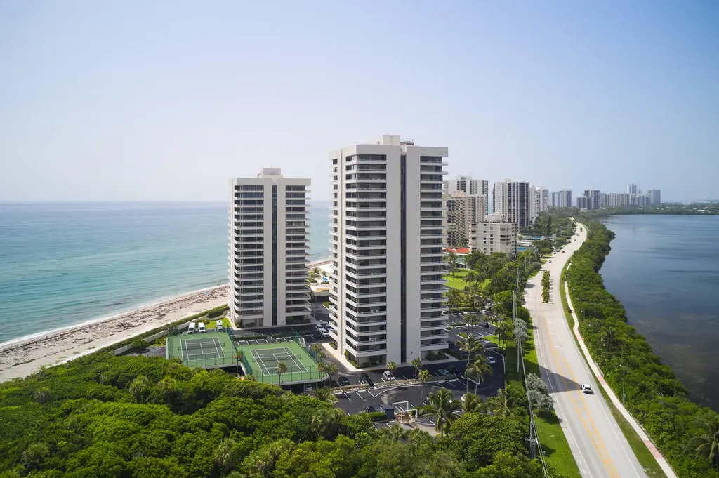 5550 N Ocean Drive Singer Island FL 33404