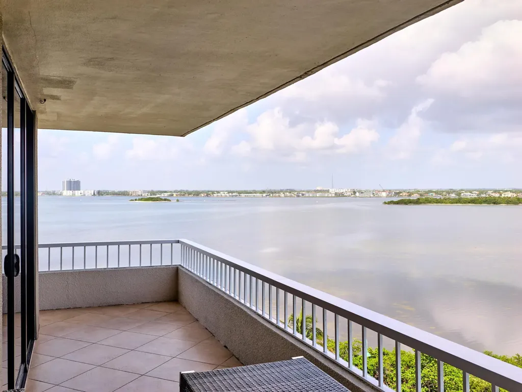 5550 N Ocean Drive Singer Island FL 33404