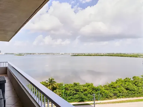 5550 N Ocean Drive Singer Island FL 33404