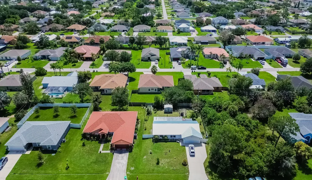3342 SW Ludlow Street Port St Lucie FL 34953