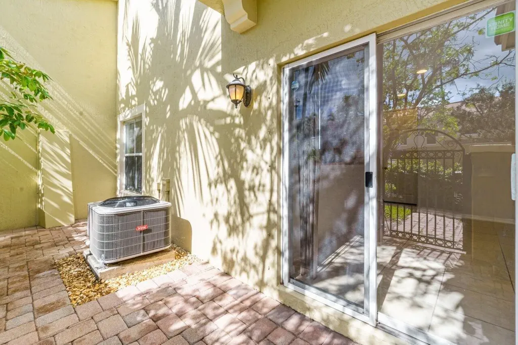 406 Lake Monterey Circle Boynton Beach FL 33426