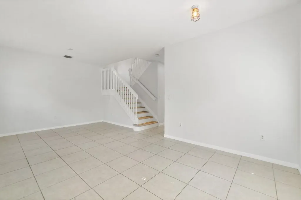 406 Lake Monterey Circle Boynton Beach FL 33426