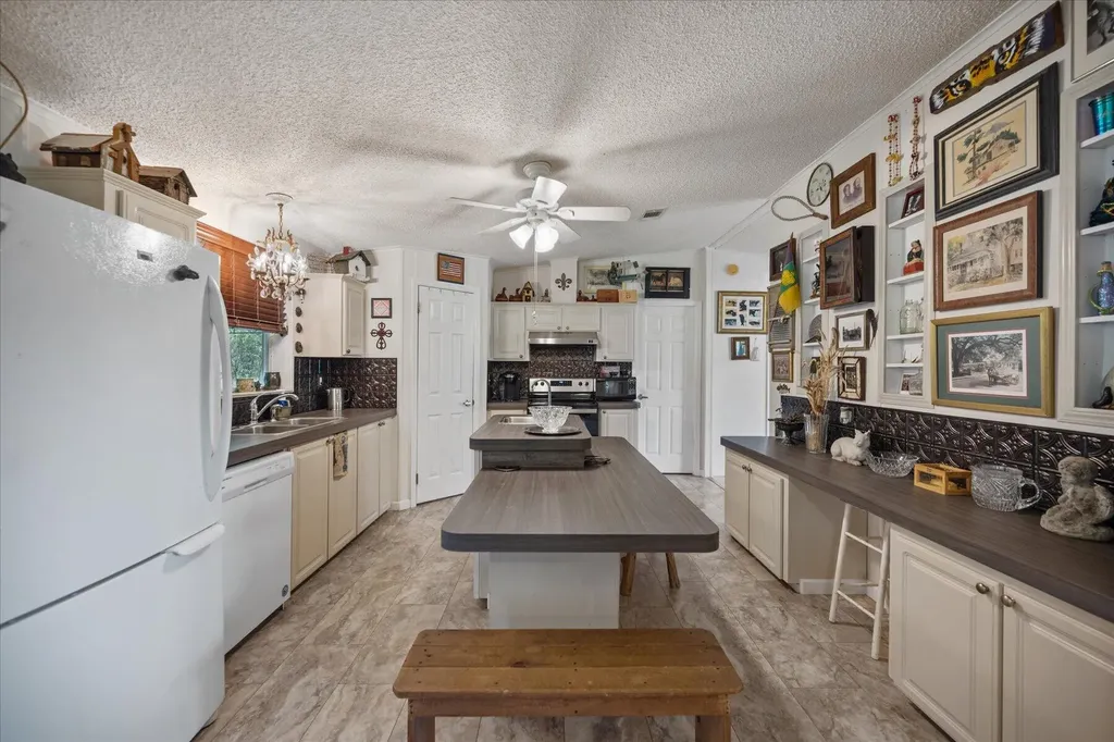 2454/2376 E Road Loxahatchee FL 33470