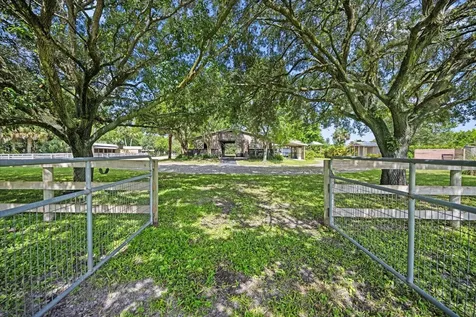 2454/2376 E Road Loxahatchee FL 33470