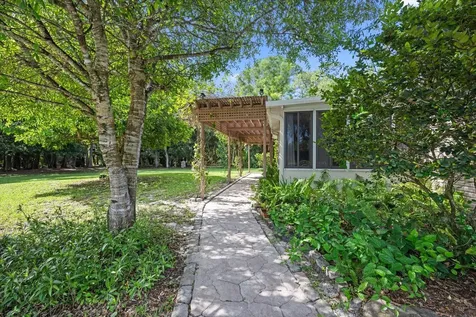 2454/2376 E Road Loxahatchee FL 33470