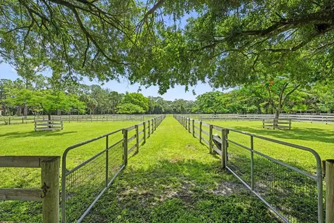 2454/2376 E Road Loxahatchee FL 33470