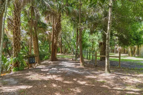 2454/2376 E Road Loxahatchee FL 33470
