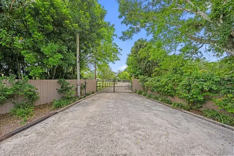 2454/2376 E Road Loxahatchee FL 33470