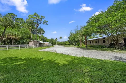 2454/2376 E Road Loxahatchee FL 33470
