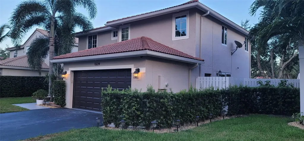 13224 NW 12th Court Sunrise FL 33323
