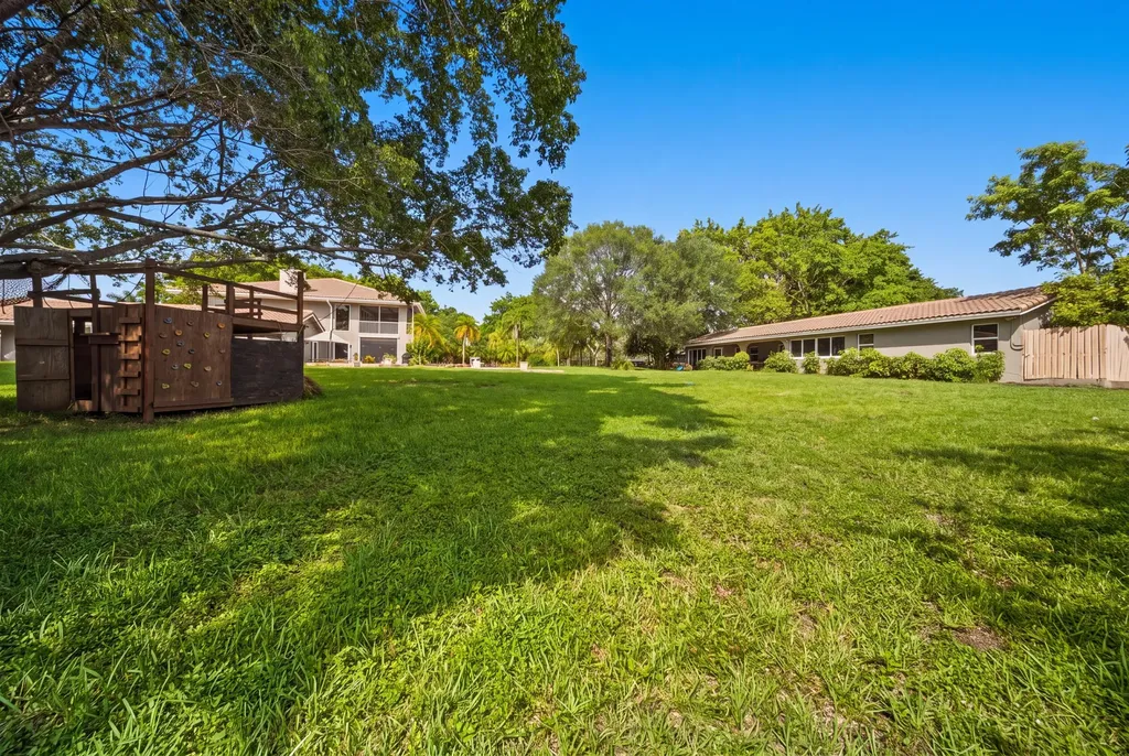 4351 NW 101st Drive Coral Springs FL 33065