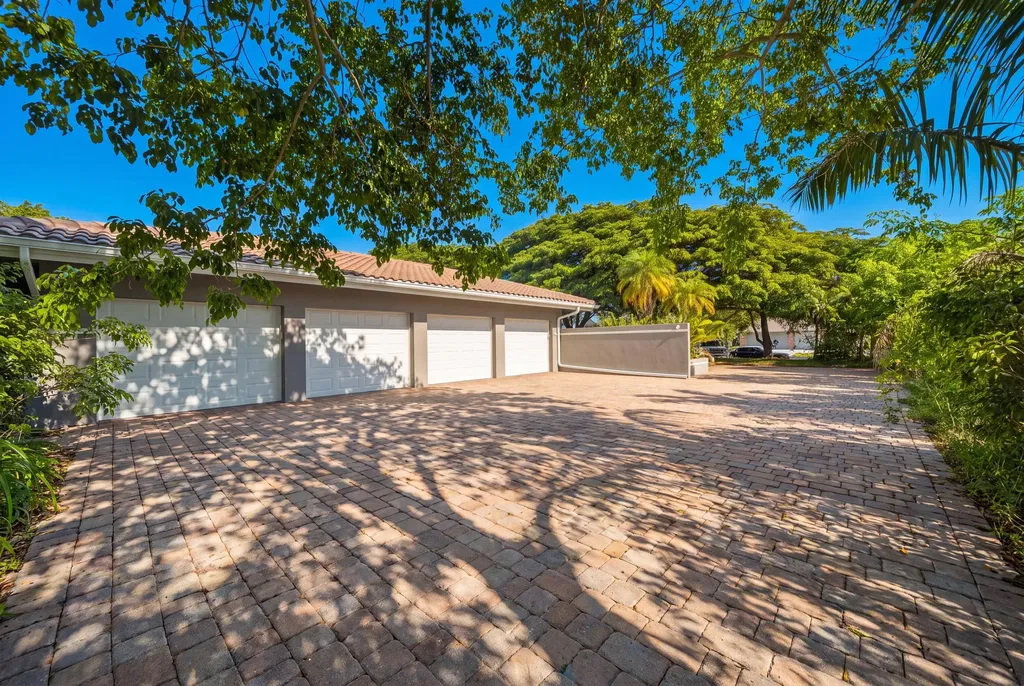 4351 NW 101st Drive Coral Springs FL 33065