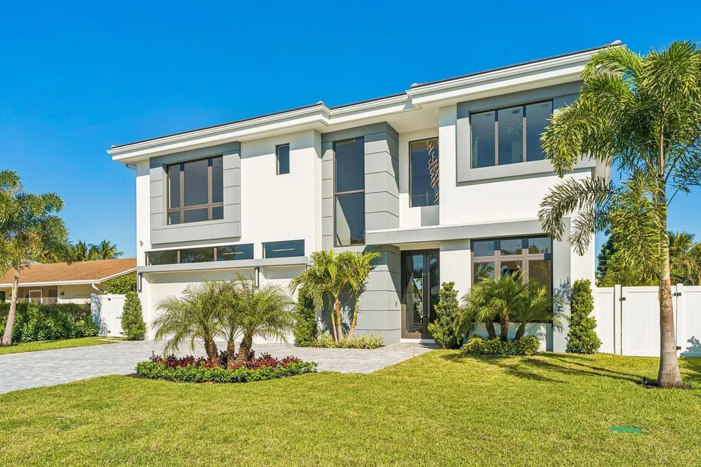 Boca Raton FL, 261 NW 8th Street