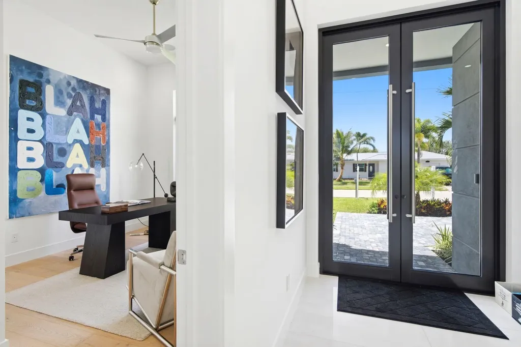 261 NW 8th Street Boca Raton FL 33432